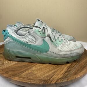 Nike Athletic Shoes in Teal and Gray